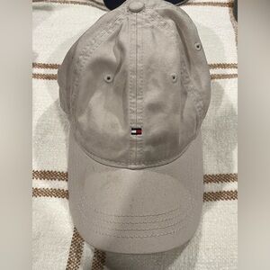 Tommy Hilfiger Hat